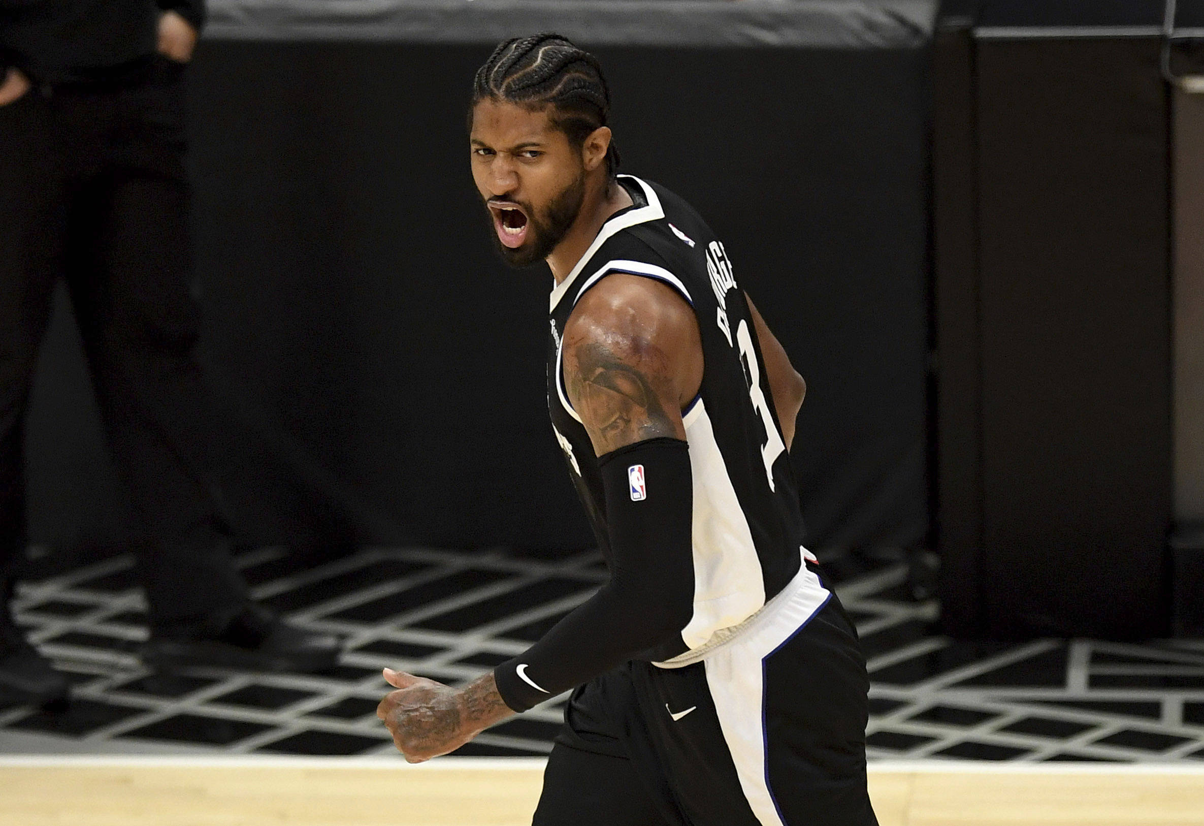 行业经验显 行业经验显